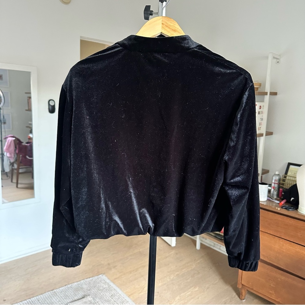 Zara Women's Black Velvet Bomber Jacket XS - Picture 2 of 5